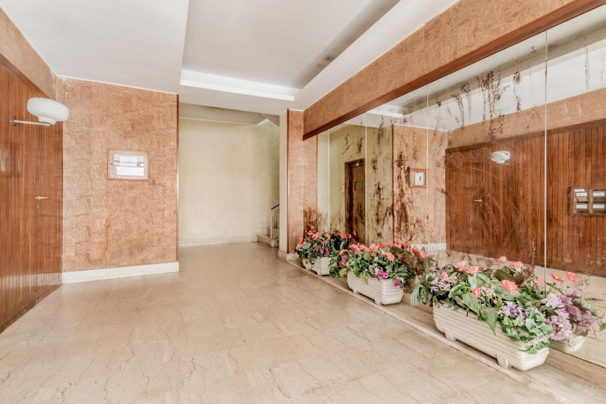 ローマL'Attico Con Terrazza In Corso Franciaアパートメント エクステリア 写真